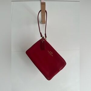 Coach Cherry Red Leather Wristlet❤️❤️❤️